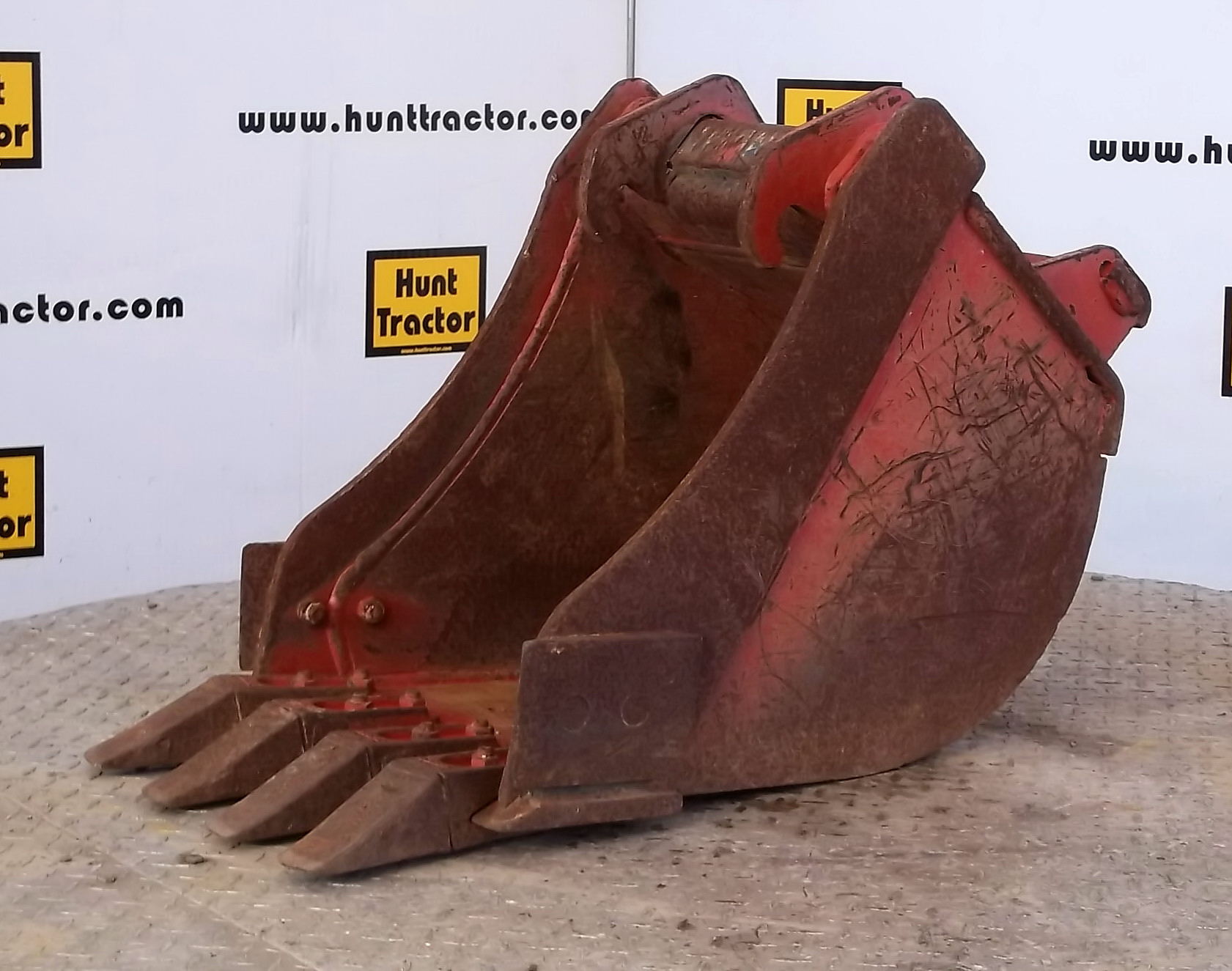 Hunt Tractor Used 16" Bobcat 331 Bobcat XChange Class III Mini