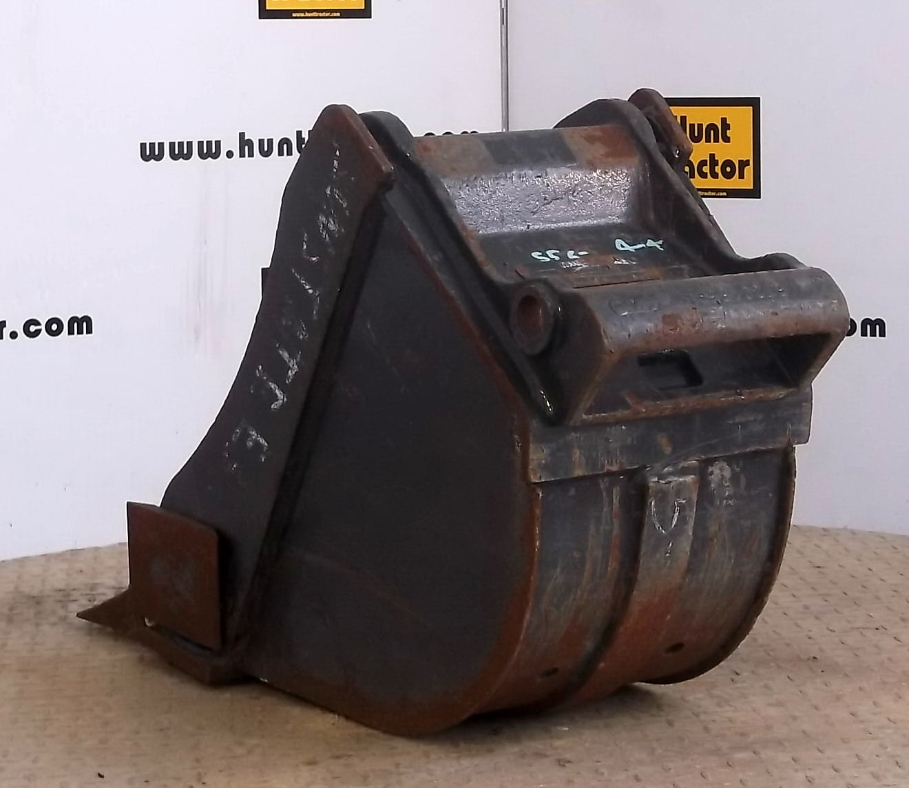 Hunt Tractor Used 13" bobcat 331 Bobcat XChange Class III Mini